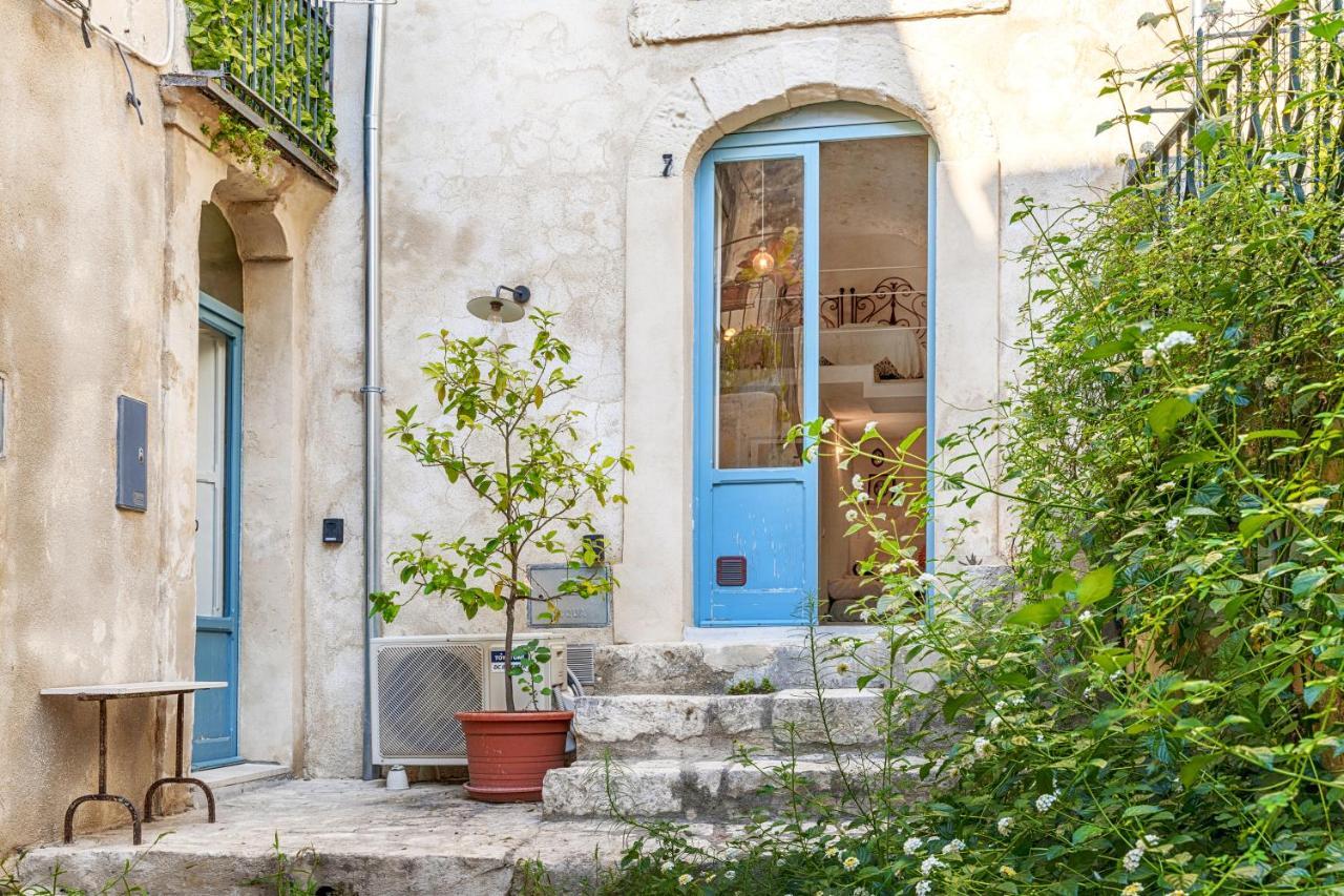 Dammusi Beneventano Apartment Scicli Bagian luar foto