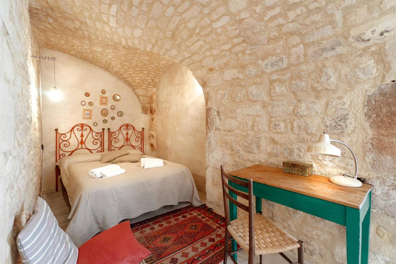 Dammusi Beneventano Apartment Scicli Bagian luar foto
